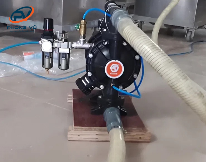 Lắp đặt máy bơm màng bột khô