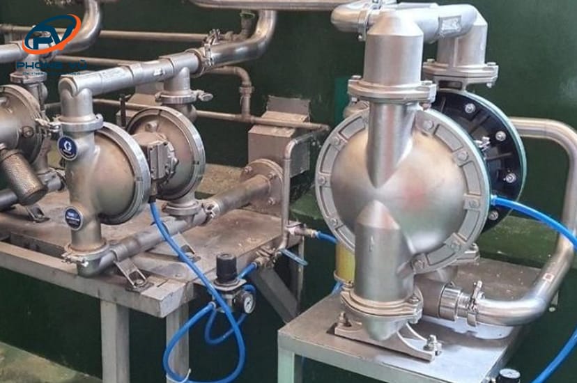 Lắp đặt máy bơm màng sơn tại nhà máy sản xuất sơn công nghiệp